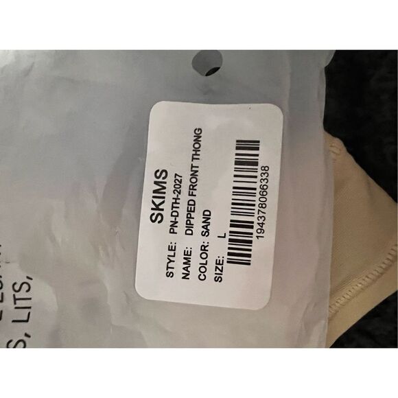 SKIMS Women's Sand High Cut Fits Everybody Dipped Front Thong Size Large NWT - Picture 5 of 5